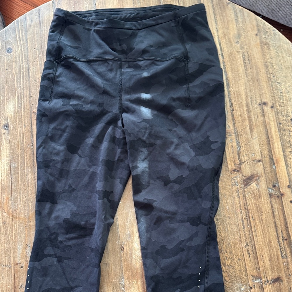 lululemon athletica Black Camouflage Capris
